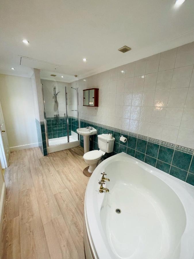 The Six Bells Bed & Breakfast Rochester  Dış mekan fotoğraf